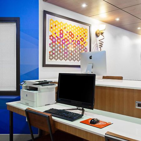 Holiday Inn Express & Suites Oakland - Airport By Ihg Dış mekan fotoğraf