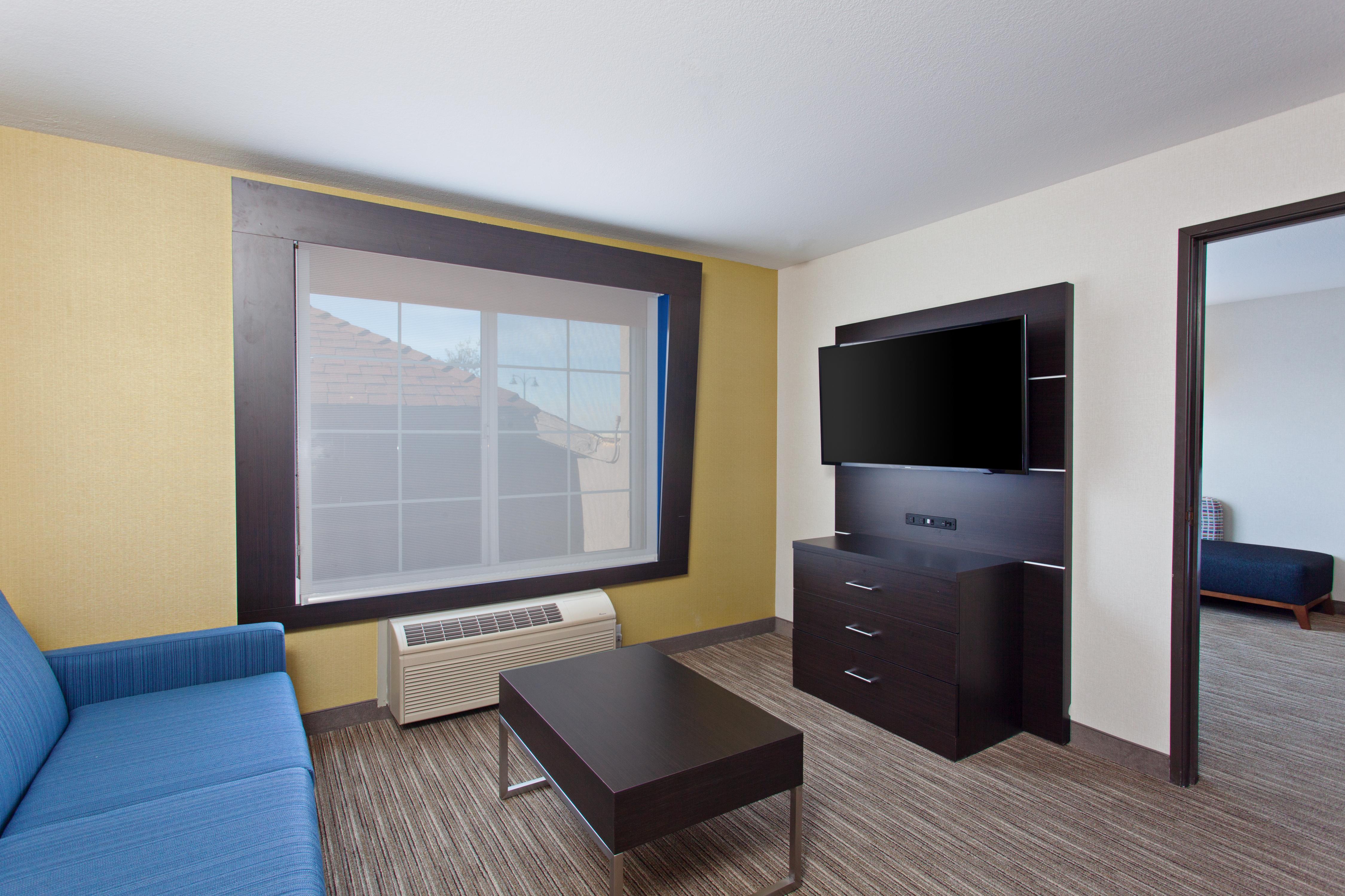 Holiday Inn Express & Suites Oakland - Airport By Ihg Dış mekan fotoğraf