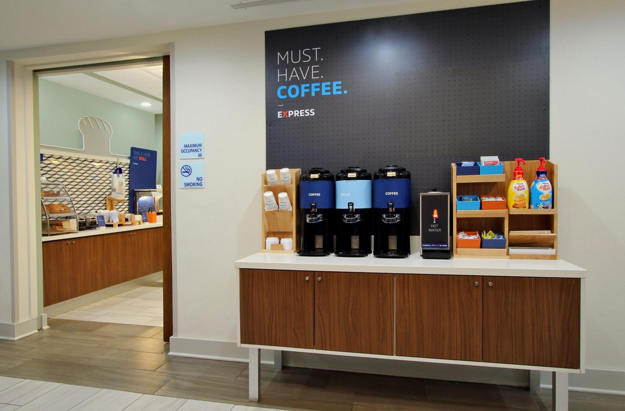 Holiday Inn Express & Suites Oakland - Airport By Ihg Dış mekan fotoğraf