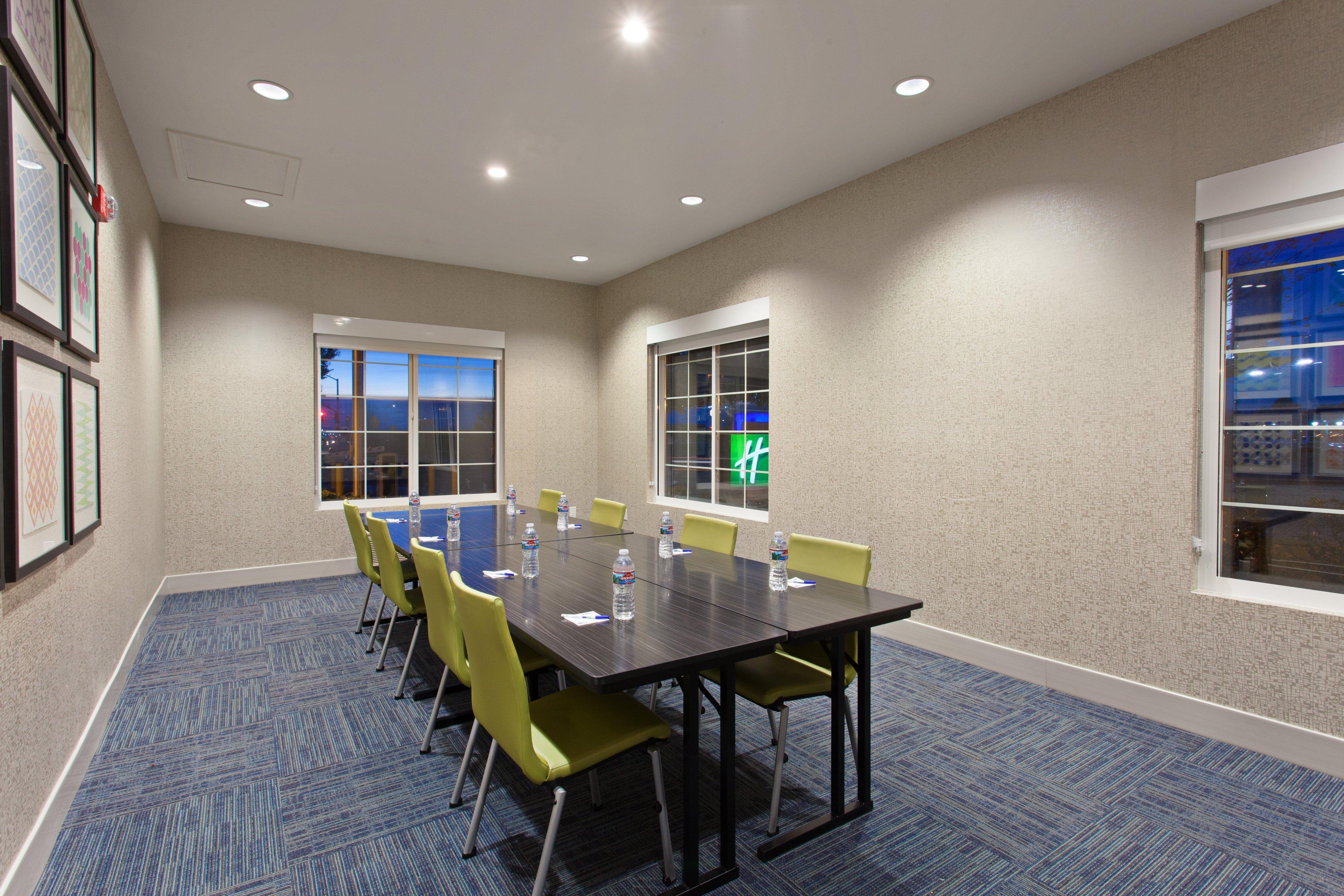 Holiday Inn Express & Suites Oakland - Airport By Ihg Dış mekan fotoğraf