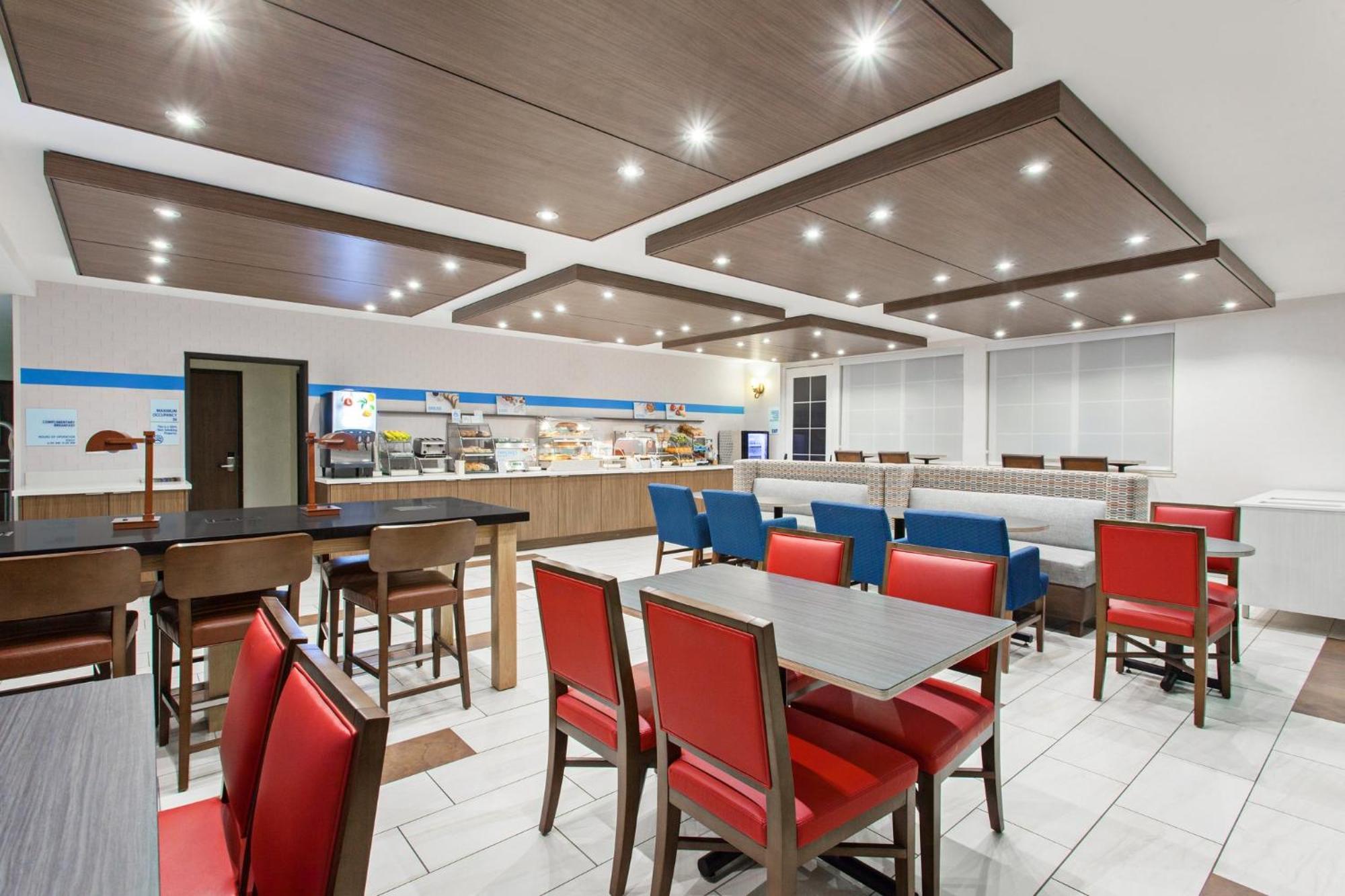 Holiday Inn Express & Suites Oakland - Airport By Ihg Dış mekan fotoğraf